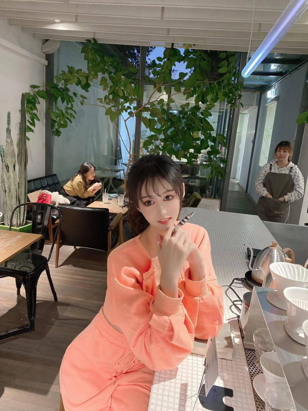 验证极品妹妹雪白皮肤